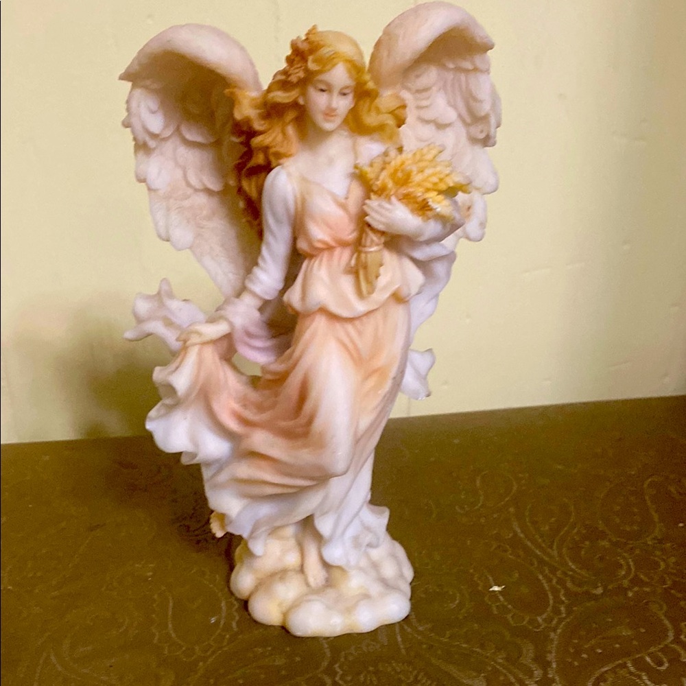 Seraphim Classics Angel Figurine